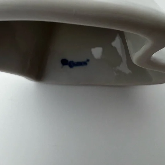 Cosmos Porcelain Elegant Doll - Picture 15 of 17